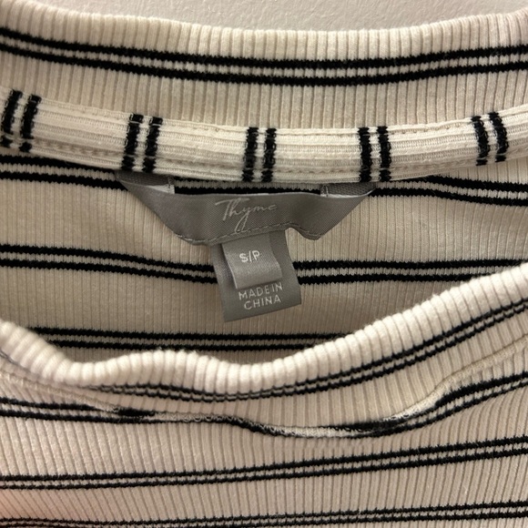 THYME MATERNITY
 Long Sleeve top - Picture 2 of 6